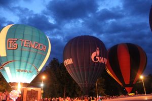 Ночным свечением аэростатов завершилась 24-я Международная встреча воздухоплавателей (ФОТО)