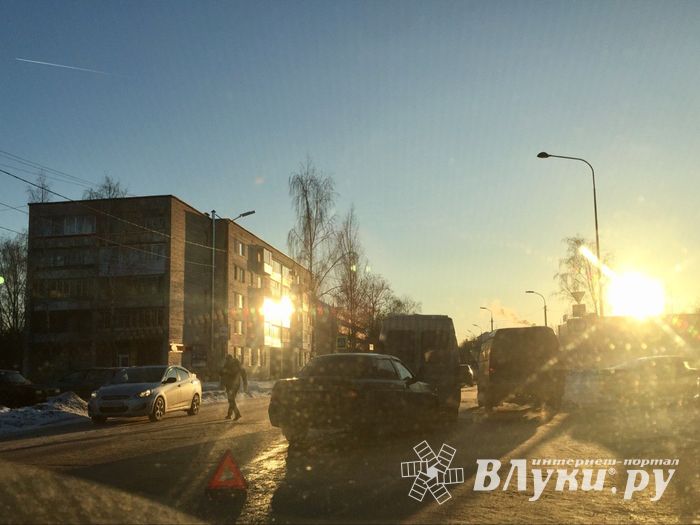 2 ДТП произошло в Великих Луках (ФОТО)