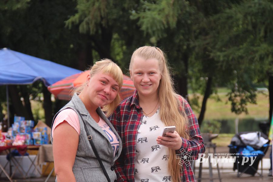 Tele2 поздравила великолучан с Днем рождения любимого города (фото)