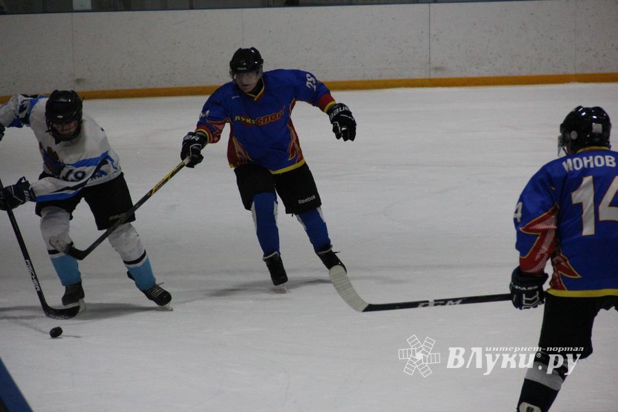 Хоккейная встреча «ЛукиСпорт» — «Барсы» состоялась в «Айсберге» (ФОТО)