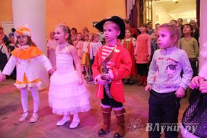 ​В городском ДК им. Ленина состоялась премьера музыкальной сказки «Буратино»