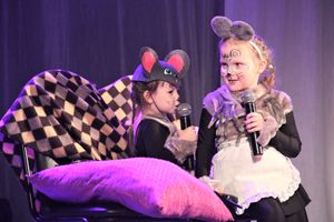 Юные артисты ГДК им. Ленина отметили «Мамин день» (ФОТО)