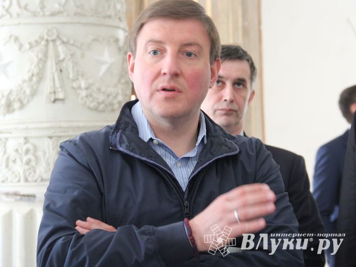 Андрей Турчак в Драмтеатре Великих Лук: Не превращать малый зал в банкетный! (ФОТО)