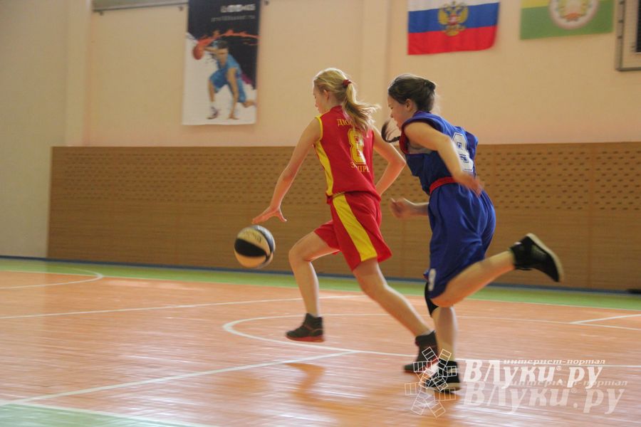 Игра 29 марта Великие Луки — Псков (девушкши)