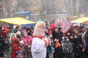 В Великих Луках сожгли Масленицу (фото)