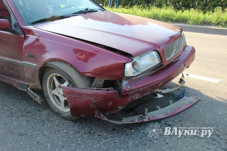 Массовое ДТП в Великих Луках (ФОТО)