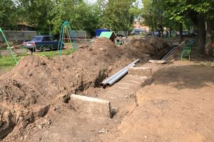 ​В Великих Луках, на территории детского сада №12, ведется замена отопительной системы (ФОТО)