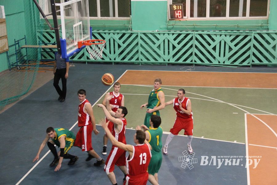 Баскетбол. Кубок города. "Экспресс" - Спартак" 