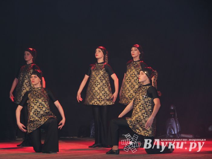 18 мая состоялся юбилейный концерт коллектива мажореток «Золотые погоны» (ФОТО)