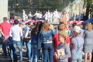 Праздничный салют в честь Дня Победы был дан в Великих Луках (ФОТО)