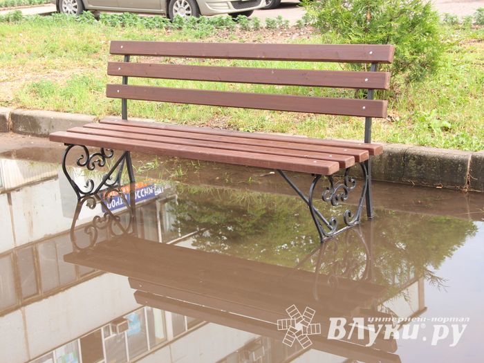 И плывем, и плаваем – Великие Луки после ливня (ФОТО)