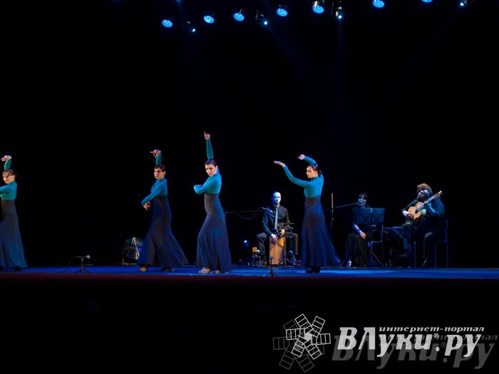 В великих Луках выступил московский коллектив фламенко