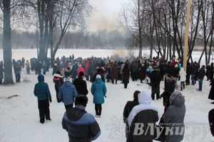 В Великих Луках встретили Масленицу