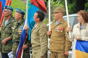 Участники Автопробега ВДВ «Россия - Казахстан - Беларусь «Дорогами воинской славы» посетили Великие Луки