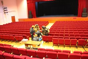 В Великих Луках «захватили заложников» (фото)