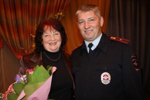 Накануне Дня матери состоялась встреча руководства УМВД России по Псковской области с матерями сотрудников полиции (фото)