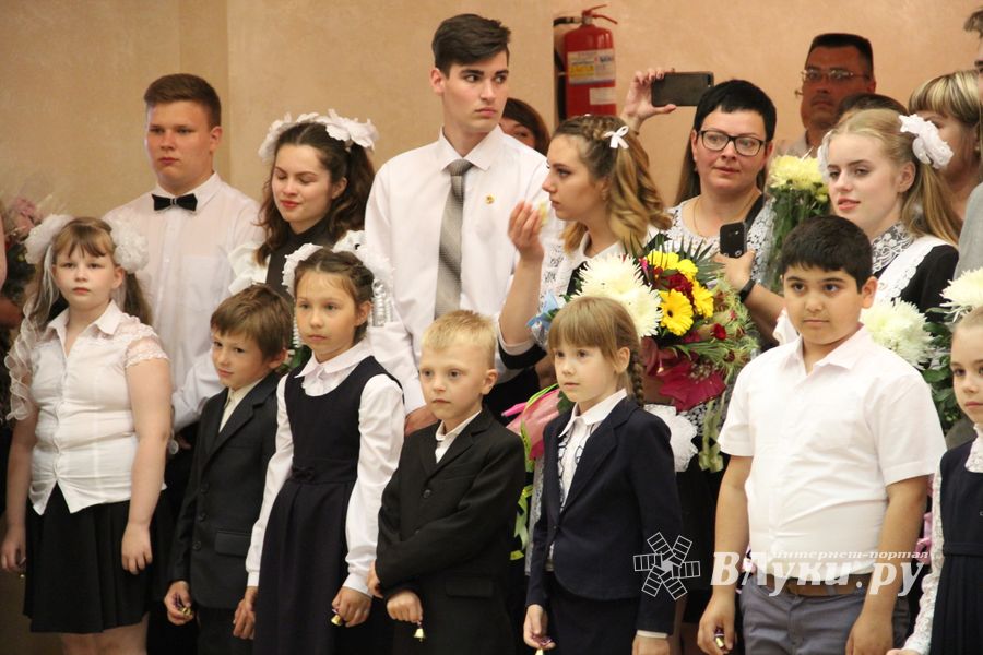 В школе №13 прошел «Последний звонок» (ФОТО)