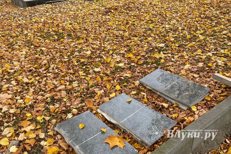 Продолжается реконструкция воинского мемориала (ФОТО)
