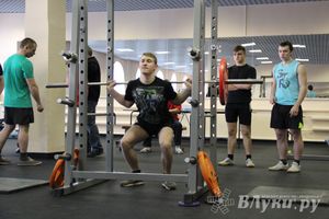 Соревнования по пауэрлифтингу прошли в Великих Луках (фото)