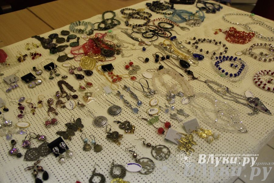 Выставка-ярмарка  «Волшебный сундучок»