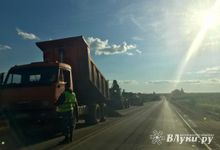 На трассе Рига-Москва идут дорожные работы (ФОТО)