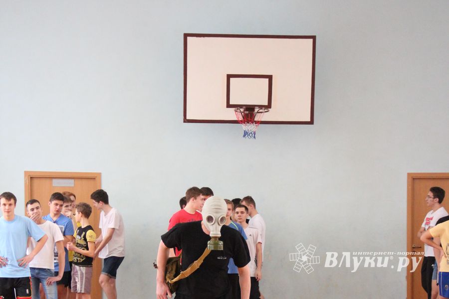 Конкурс «А ну-ка, парни!» прошёл в великолукской гимназии (фото)