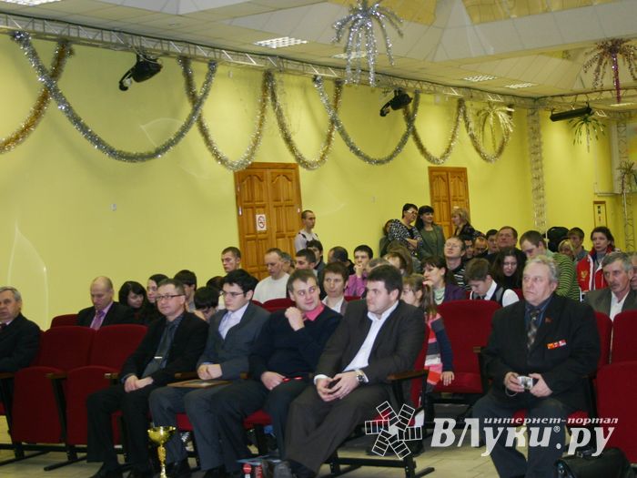 Город чествовал лучших из лучших