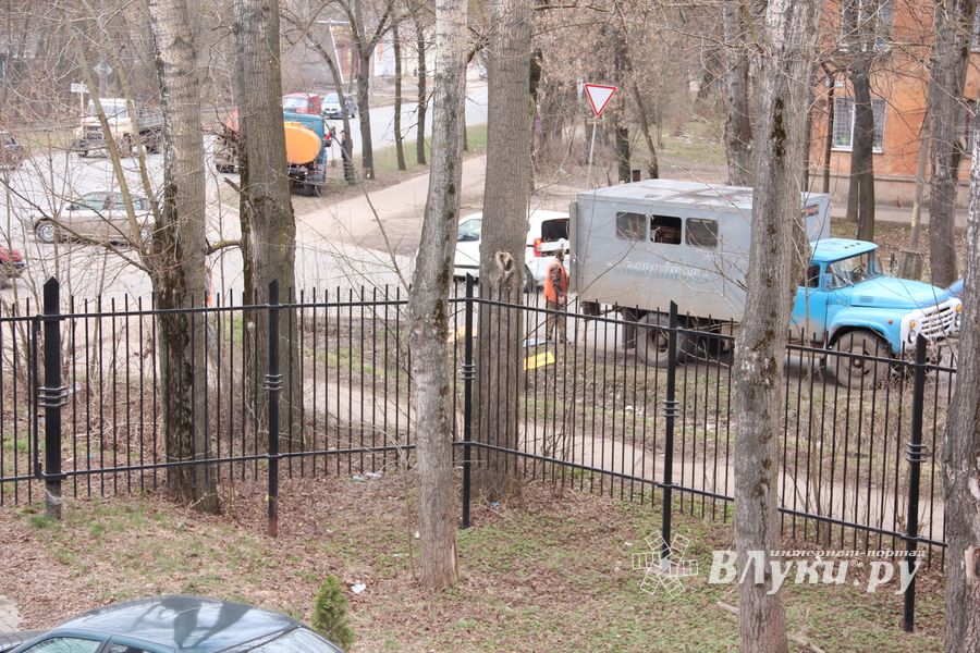 Фотофакт: на ул. Вокзальной в Великих Луках начинается капитальный ремонт  (ФОТО)