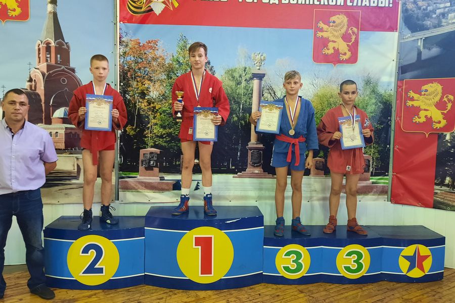 Великолукские самбисты отличились на региональном турнире (ФОТО)