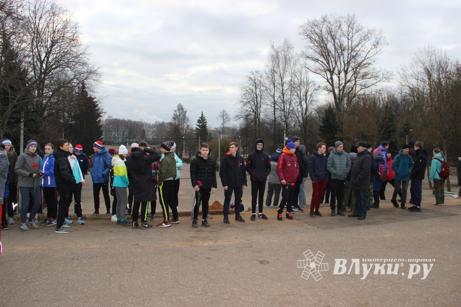 Стартовал легкоатлетический пробег Великие Луки – Чернушки (ФОТО)
