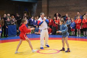 В Великих Луках проходит турнир самбистов (ФОТО)