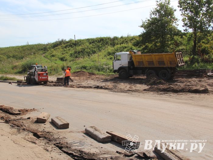 Улицу Дьяконова расширяют (ФОТО)