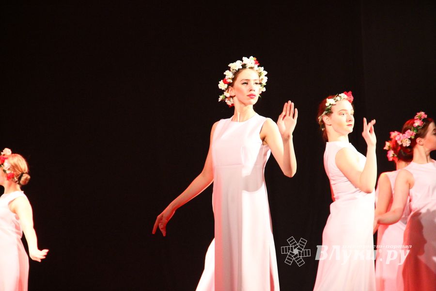 В ДК им. Ленина состоялся концерт театра «Трубадур»