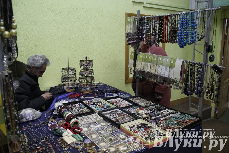 Универсальная выставка малого и среднего бизнеса открылась в Великих Луках (фото)