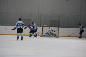 Хоккейная встреча «ЛукиСпорт» — «Барсы» состоялась в «Айсберге» (ФОТО)