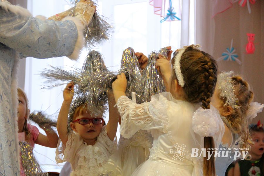 Волшебный новогодний утренник прошёл в детском саду №16 (ФОТО)