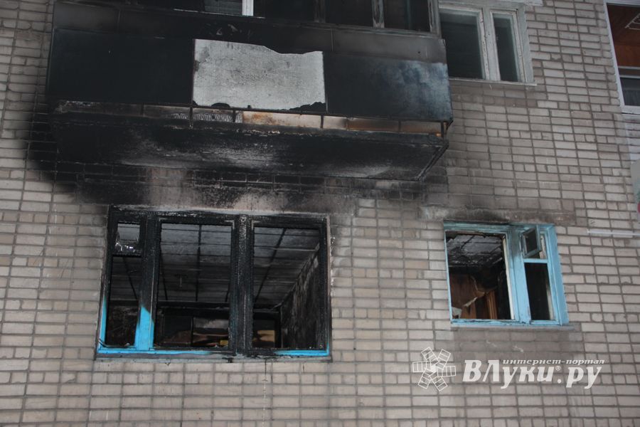 Сегодня утром в Великих Луках взорвался газ (фото)