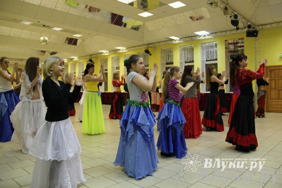В великих Луках выступил московский коллектив фламенко