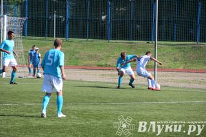 В Великих Луках состоялся матч «Луки-Энергия» — «Звезда» (Санкт-Петербург)