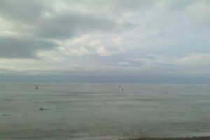 23 рыбака-любителя оказались отрезанными от берега (фото)