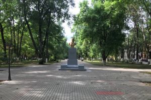 Парк Пушкина: «... А вкруг меня глухое запустенье...» (ФОТО)