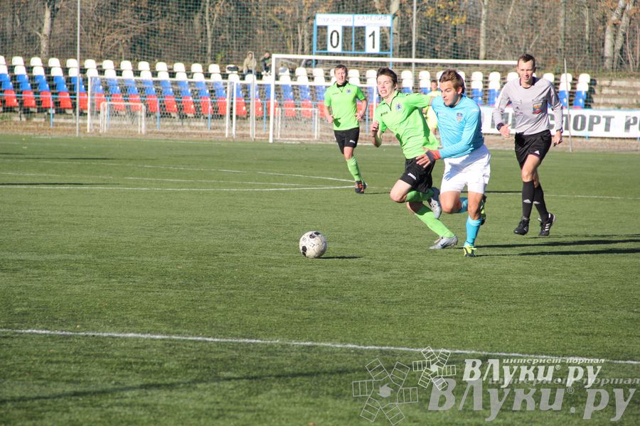 Футбольный матч «Луки-Энергия» — «Карелия» (фото)