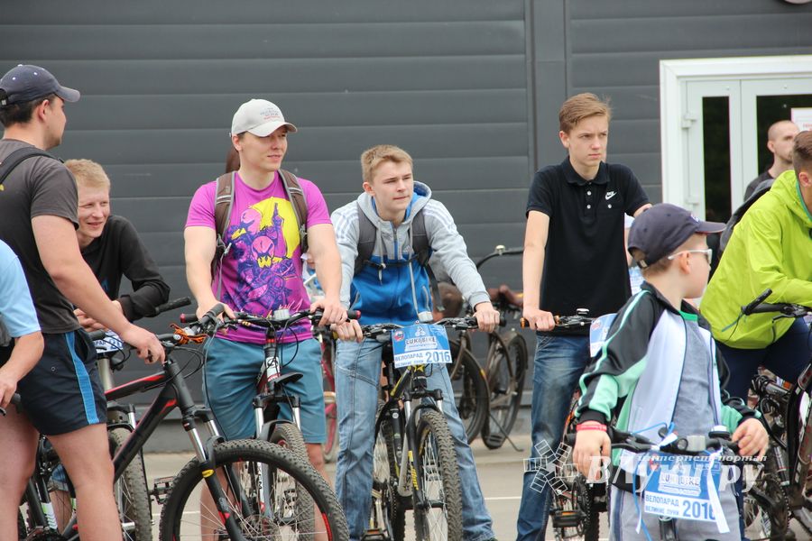 В Великих Луках состоялся «Велопарад» (ФОТО)