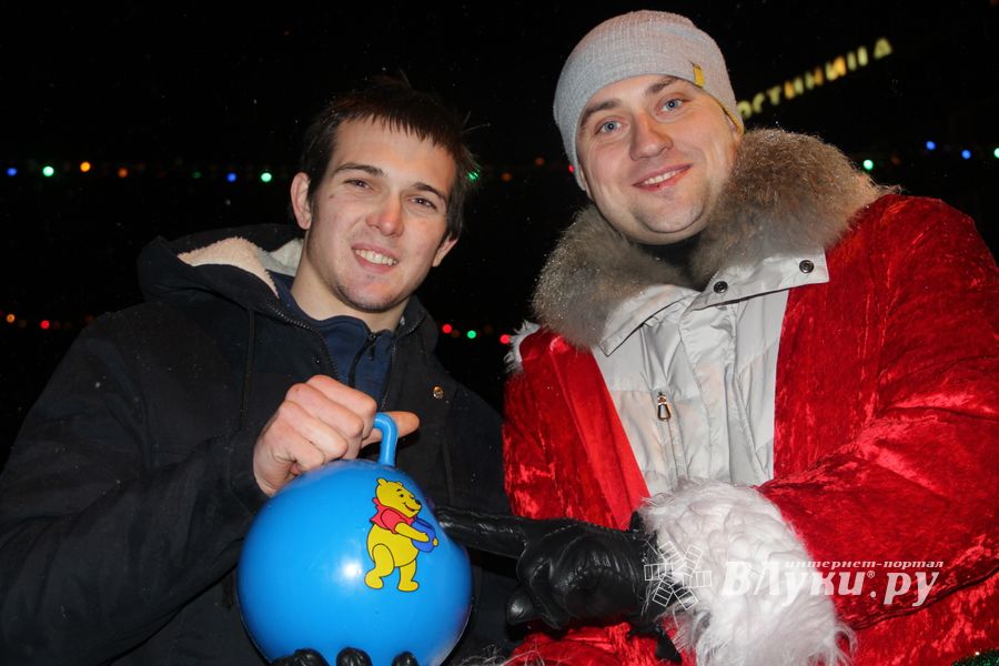 ТК «Первомайский» подарил великолучанам новогоднее волшебство (ФОТО)