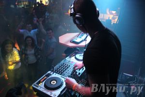 Битва Ди-джеев