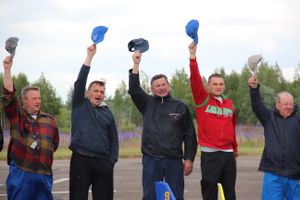 В Великих Луках проходит 7-й Фестиваль авиамодельного спорта (ФОТО)