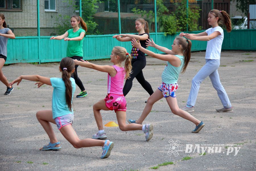 В Великих Луках прошли «Весёлые старты» (ФОТО)