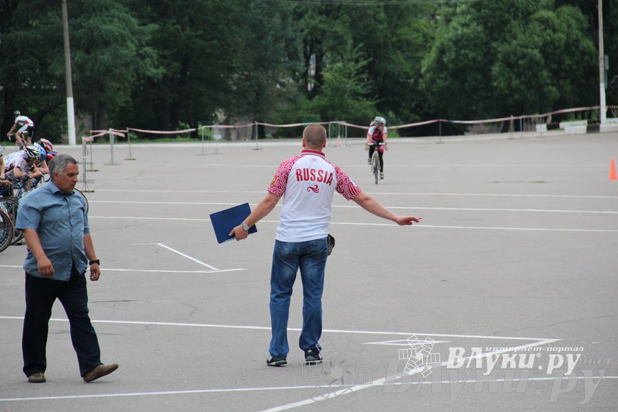 Гонка-критериум по велосипедному спорту