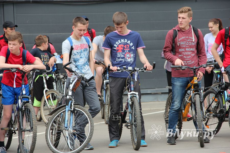 В Великих Луках состоялся «Велопарад» (ФОТО)