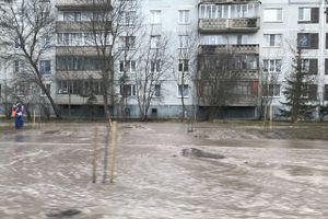 На улице Гражданской прорвало трубу (ФОТО; ВИДЕО)